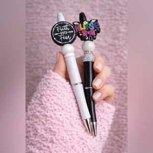 Black and White Inspirational Pens